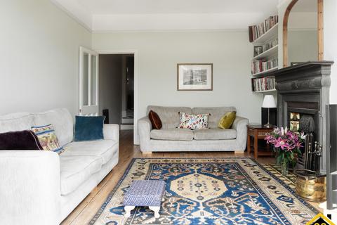 4 bedroom semi-detached house for sale, Casewick Road, London, SE27