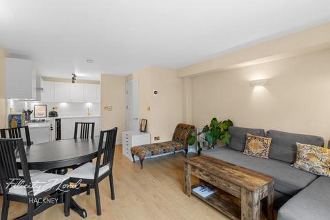 Big Hill, LONDON E5