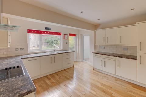 undefined, Finstall Road, Finstall, Bromsgrove, Worcestershire, B60