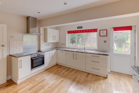 undefined, Finstall Road, Finstall, Bromsgrove, Worcestershire, B60