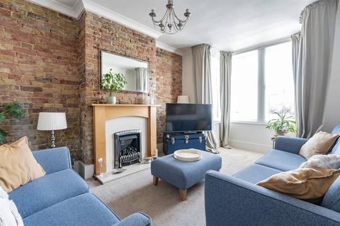 4 bedroom semi-detached house for sale, Gordon Road, Herne Bay