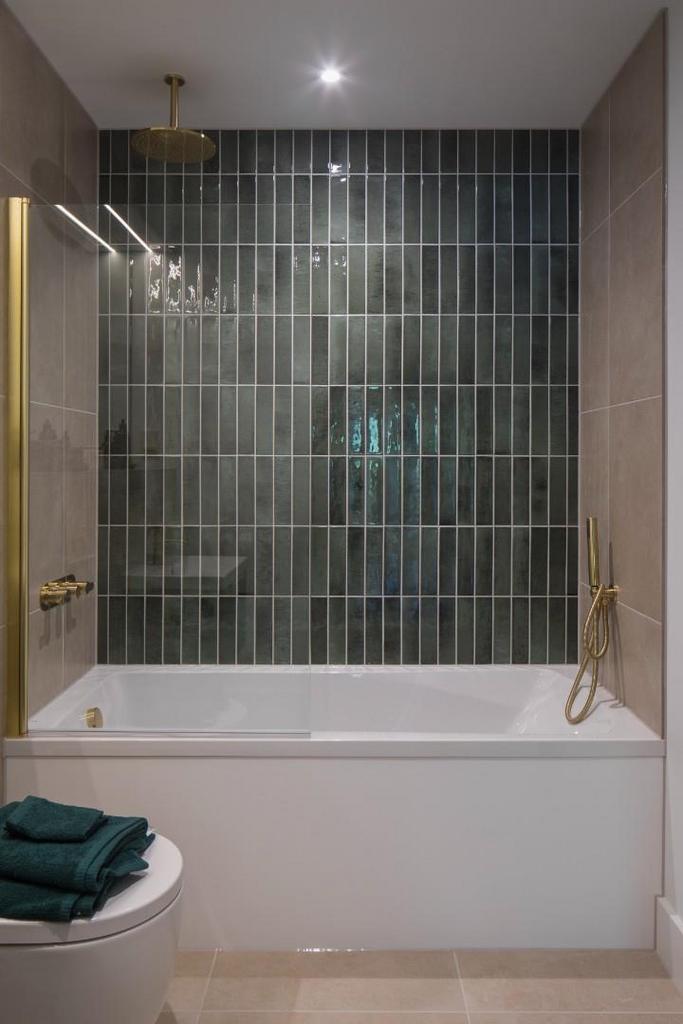 G14 A8606.jpg