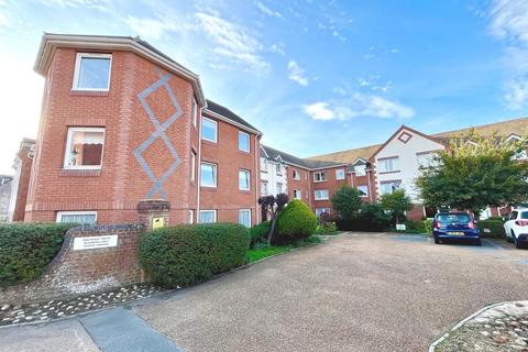 1 bedroom flat for sale, Crocker Street, Newport