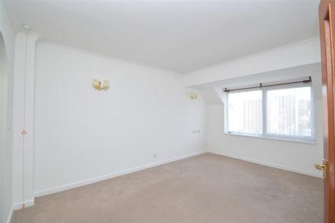 1 bedroom flat for sale, Crocker Street, Newport