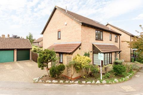 undefined, Stonebanks, Walton-on-Thames, KT12