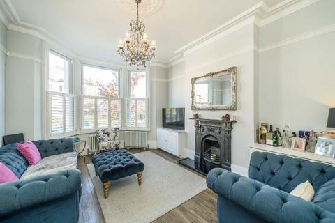 4 bedroom semi-detached house for sale, Thurlestone Road, London SE27
