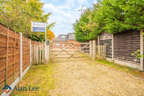3 bedroom detached house for sale, Tennyson Close, Macclesfield, SK11 8UJ