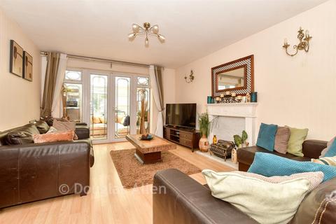 3 bedroom terraced house for sale, Winters Way, Waltham Abbey, Essex