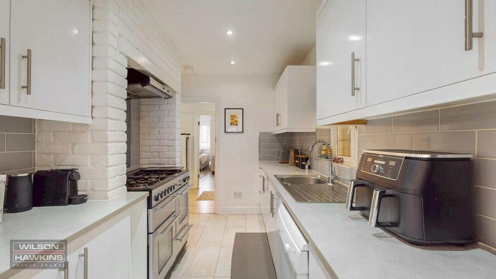 107 Pinner View - d Fsj VJb7t981 LPUEl9 Iv.jpg