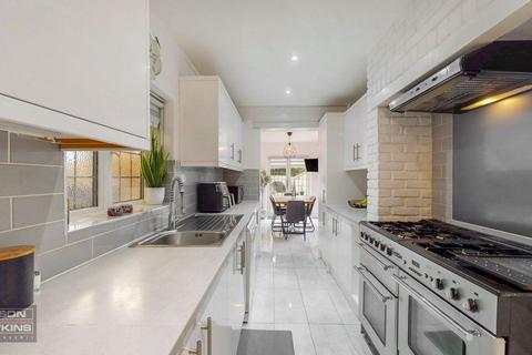 undefined, Pinner View, Harrow HA1