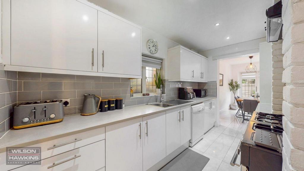 107 Pinner View - qzn Wmp K2 LIt VT2 D7oj AE.jpg