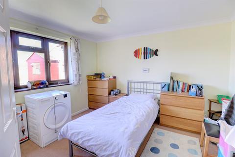 undefined, Oakengrove Road, Hazlemere HP15