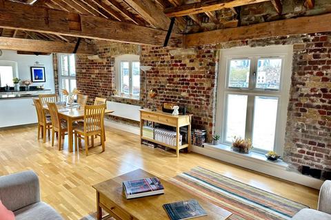 3 bedroom penthouse for sale, Rotherhithe Street, Rotherhithe, London, SE16