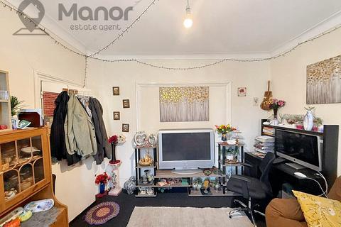 3 bedroom terraced house for sale, Eighth Avenue, Manor Park, E12 5JN