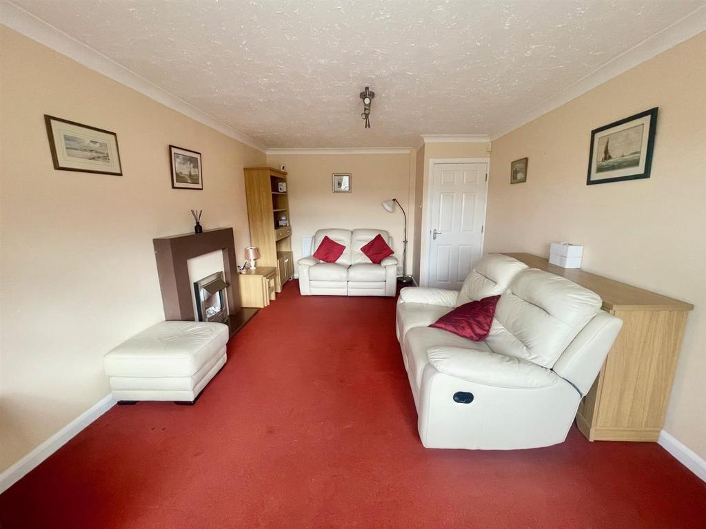 Lounge.jpg