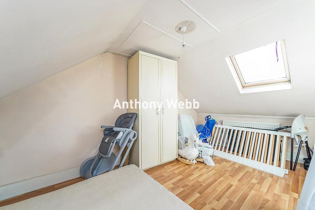 Loft room 2