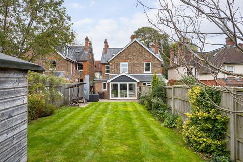 4 bedroom semi-detached house for sale, Compton Road, Haywards Heath RH16