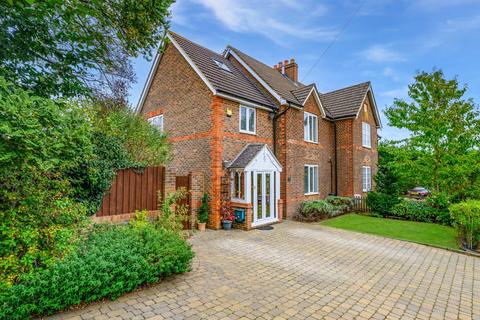 undefined, The Cottages, Great Bramingham Lane, Luton, LU3 3NJ