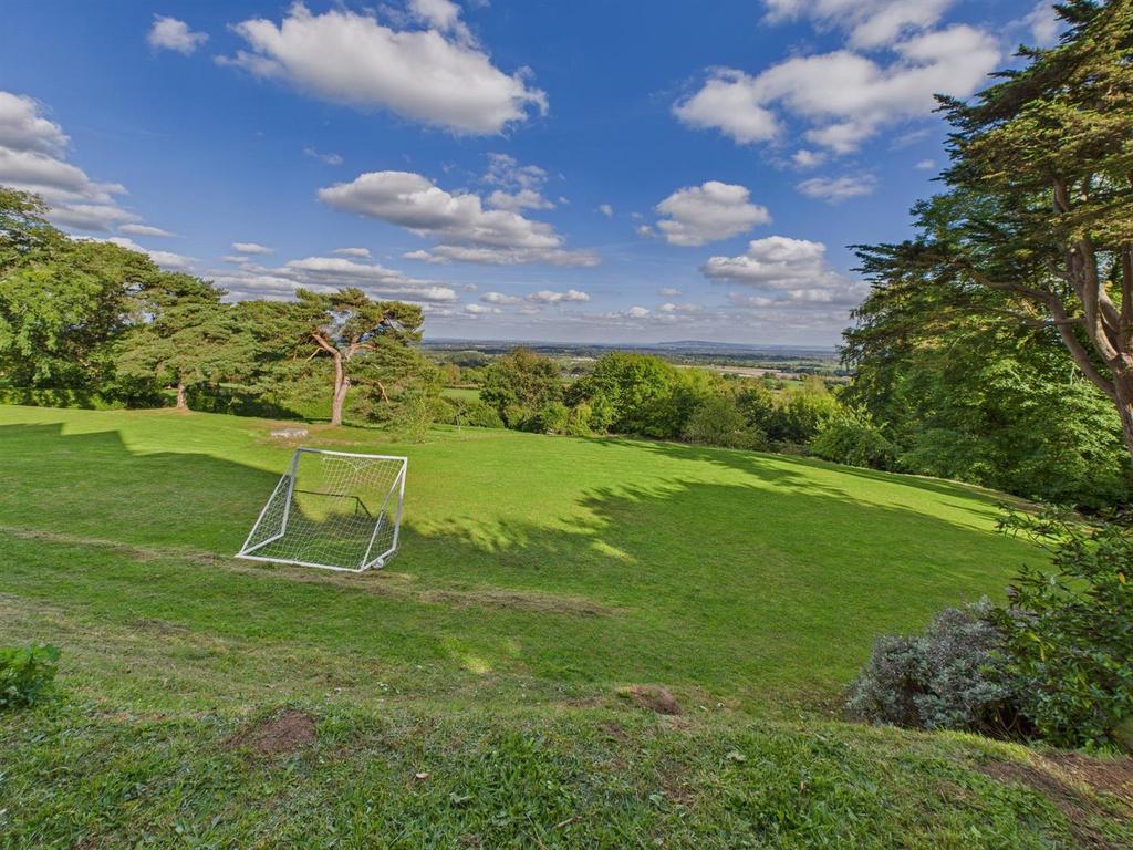 CAM03972 G0-PR0140-STILL001.jpg