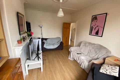 4 bedroom house to rent, Cardigan Lane, Leeds LS6