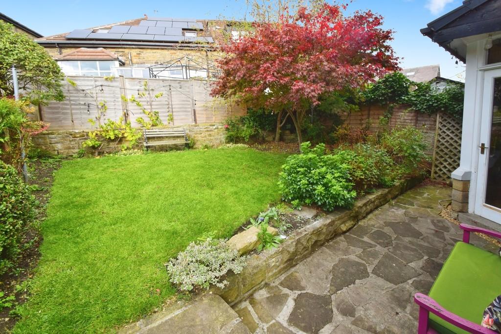 349603e4-Garden