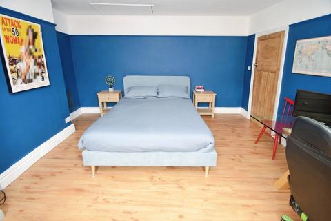 1 Redburn Drive, Shipley, BD18 3AR