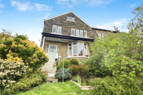 undefined, Redburn Drive, Bradford BD18