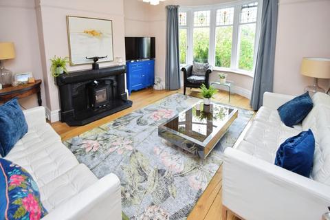 undefined, Redburn Drive, Bradford BD18