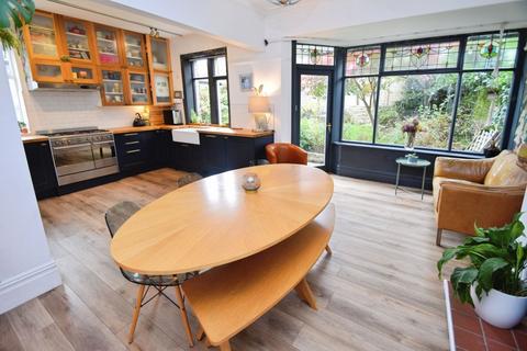undefined, Redburn Drive, Bradford BD18
