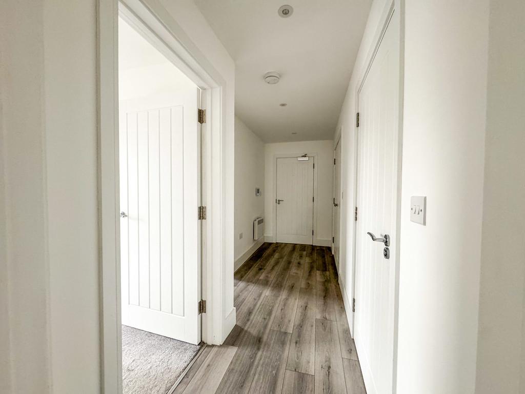 Hall2
