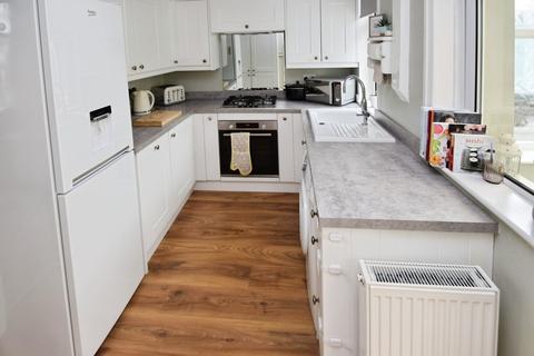 2 bedroom semi-detached house for sale, Rylands Avenue, Bradford BD16