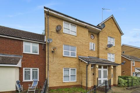 2 bedroom flat for sale, Denham Close, Bury St Edmunds IP33