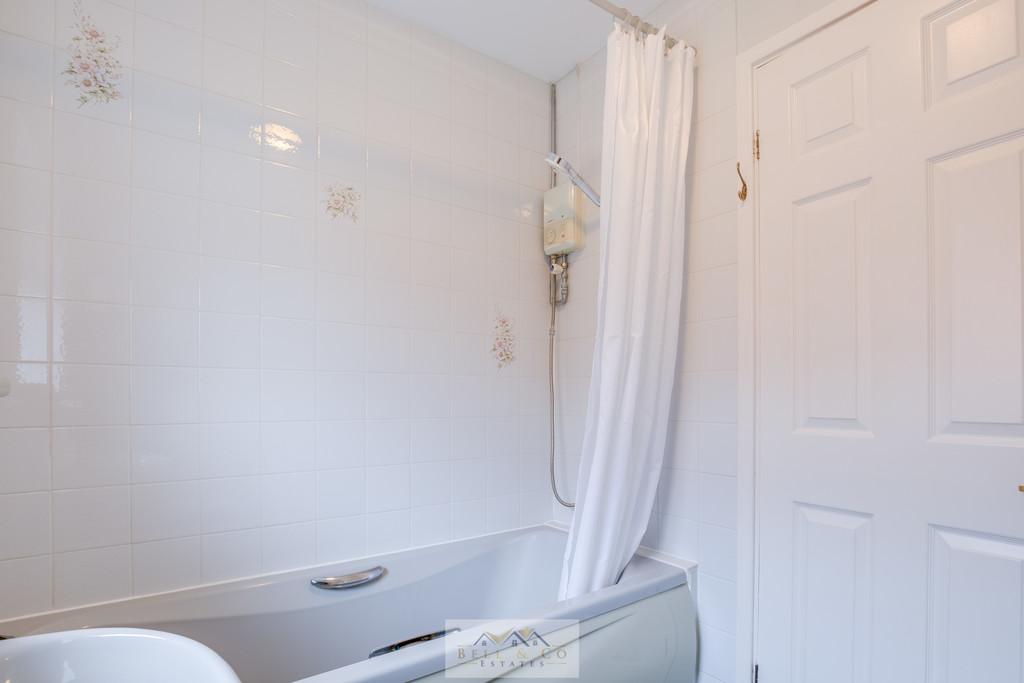 Bathroom 1.2