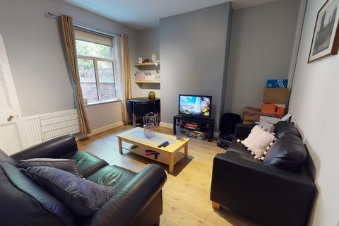 undefined, 7 Ridding Terrace, Nottingham, NG3 1DW