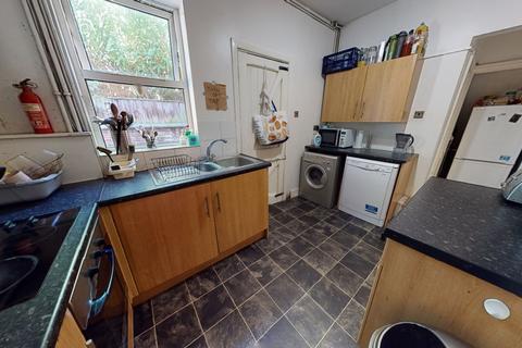 undefined, 7 Ridding Terrace, Nottingham, NG3 1DW