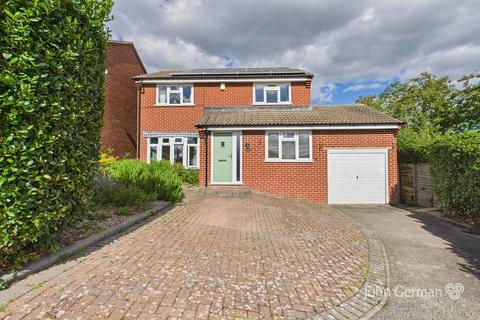 4 bedroom detached house for sale, Stewart Drive, Loughborough