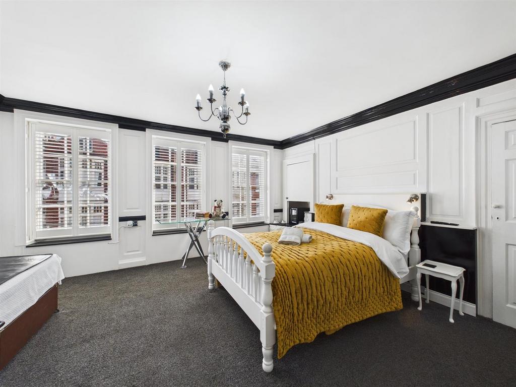 CAM05382 G0-PR0069-STILL023.jpg