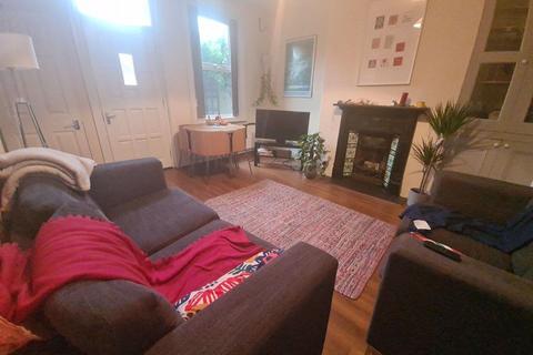 4 bedroom house to rent, Broomfield Road, Leeds LS6
