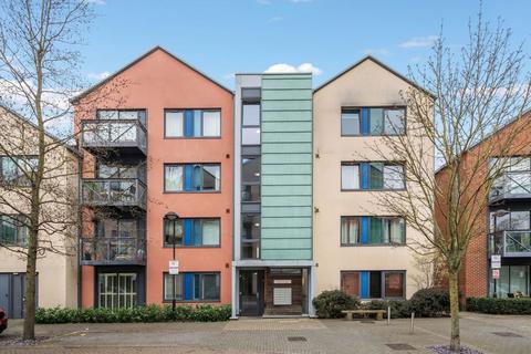 undefined, Union Lane, Isleworth TW7