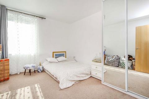 undefined, Union Lane, Isleworth TW7