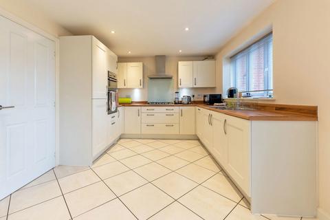 3 Bakers Lane, Long Buckby, Northampton, NN6 7WA