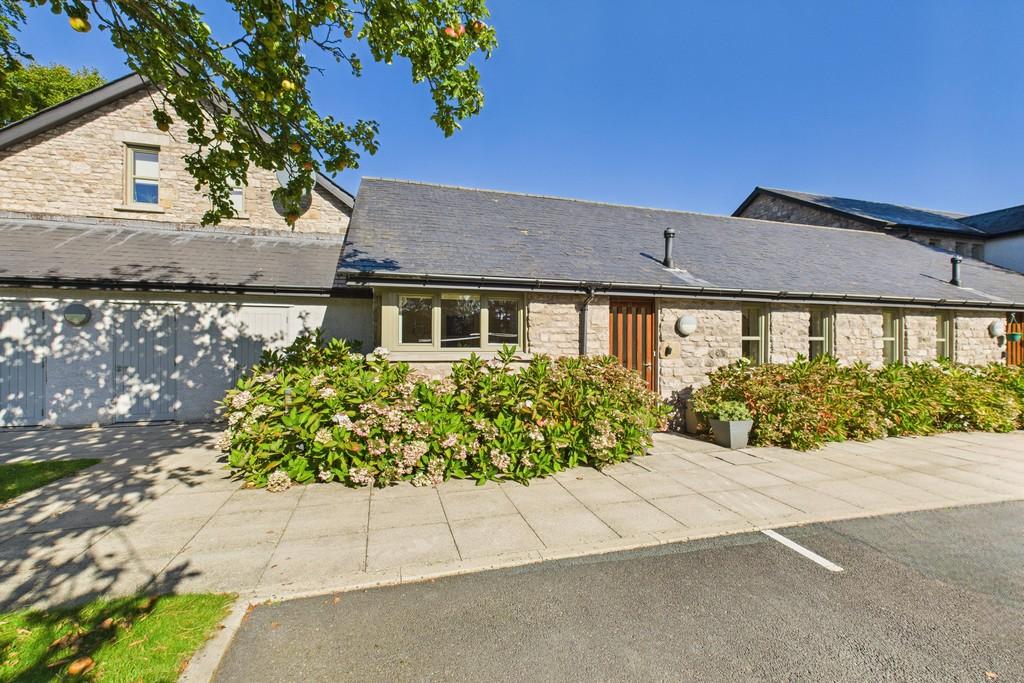 11 Cove Orchard, Cove Road... 2 bed semi-detached bungalow for sale - £ ...