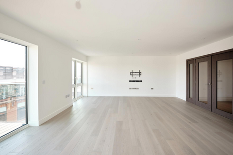 3 bedroom flat to rent, Tierney Lane, London W6