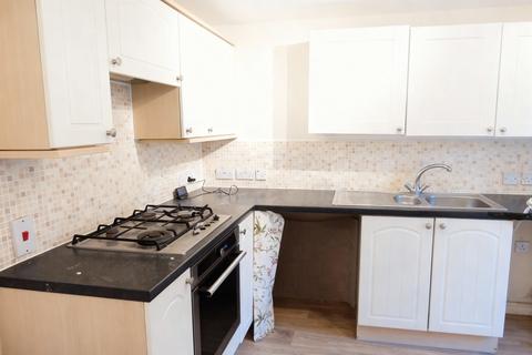 3 bedroom terraced house to rent, Tasburgh Close, King's Lynn