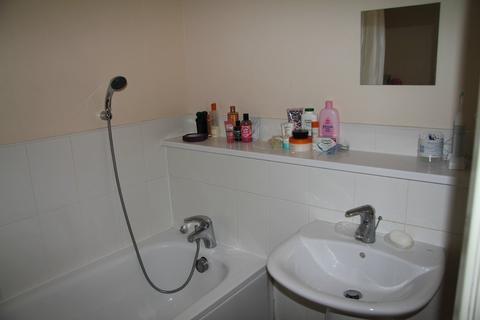 2 bedroom apartment to rent, Bath Row, Park Central, B15 2DG