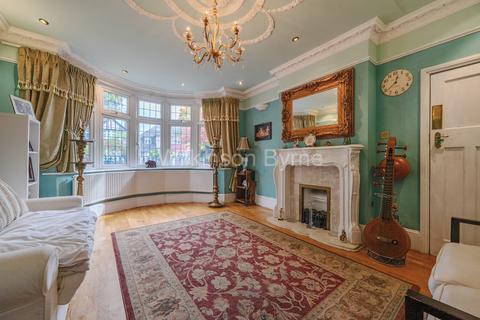 undefined, The Chine, Grange Park N21