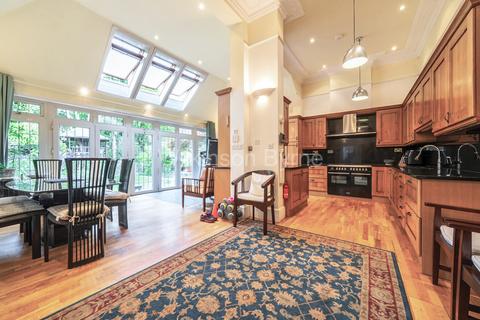 undefined, The Chine, Grange Park N21