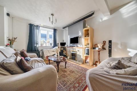 undefined, Cricklade Road, Gorse Hill, Swindon, SN2