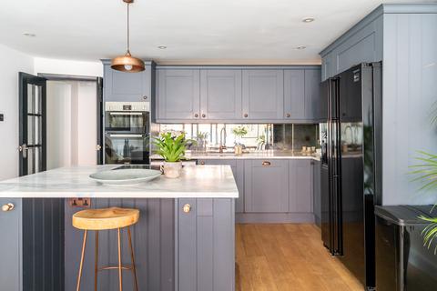 3 bedroom apartment for sale, Mayfield Road, Crouch End N8