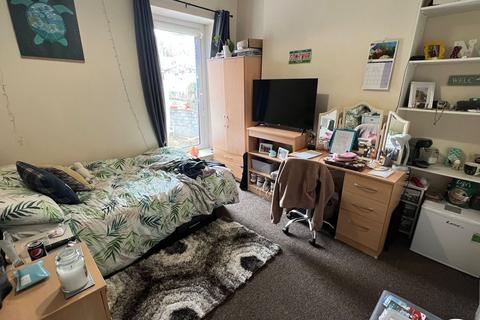 5 bedroom terraced house to rent, Malvern Terrace, Brynmill, SA2